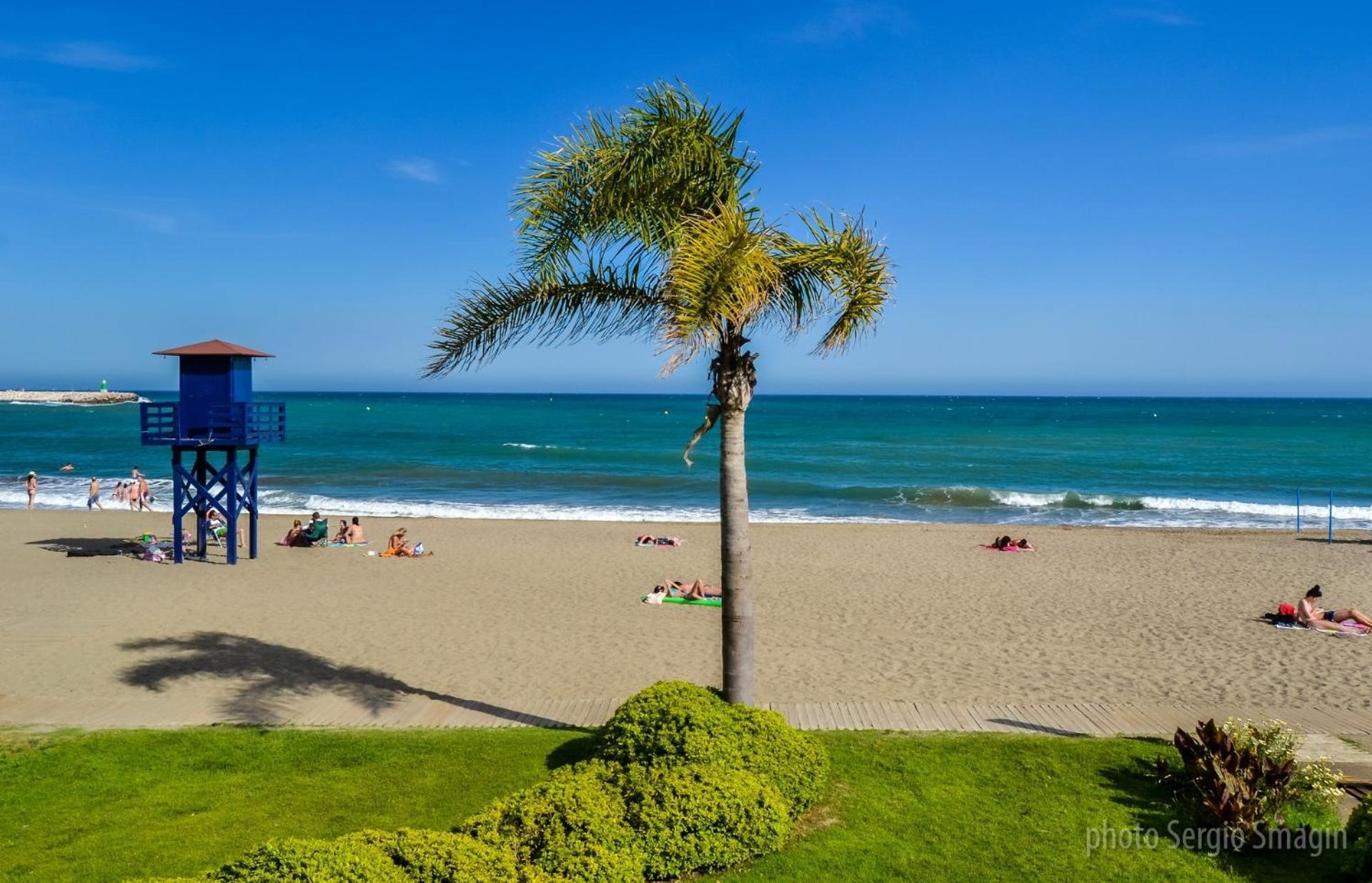 714 Iris Apartamento - Vista Al Mar - Cerca De Tren, Restaurantes, Tiendas - Playa A 10 Min Caminando Benalmadena Luaran gambar